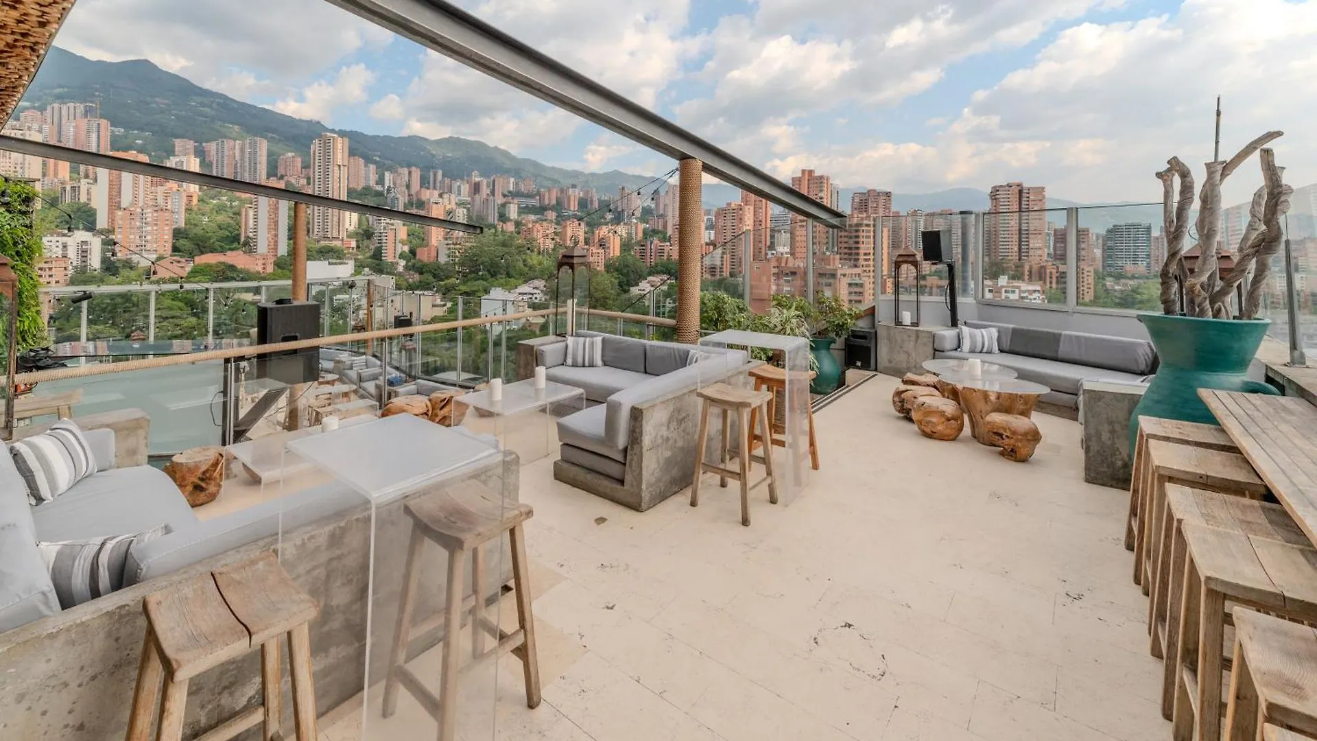 The Charlee Hotel Medellín