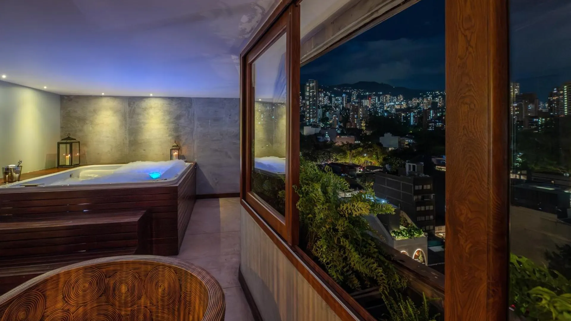 The Charlee Hotel Medellín