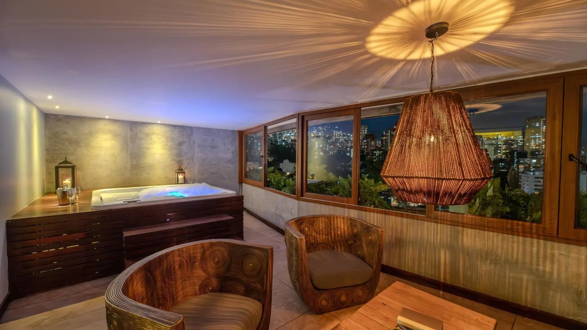 The Charlee Hotel Medellín