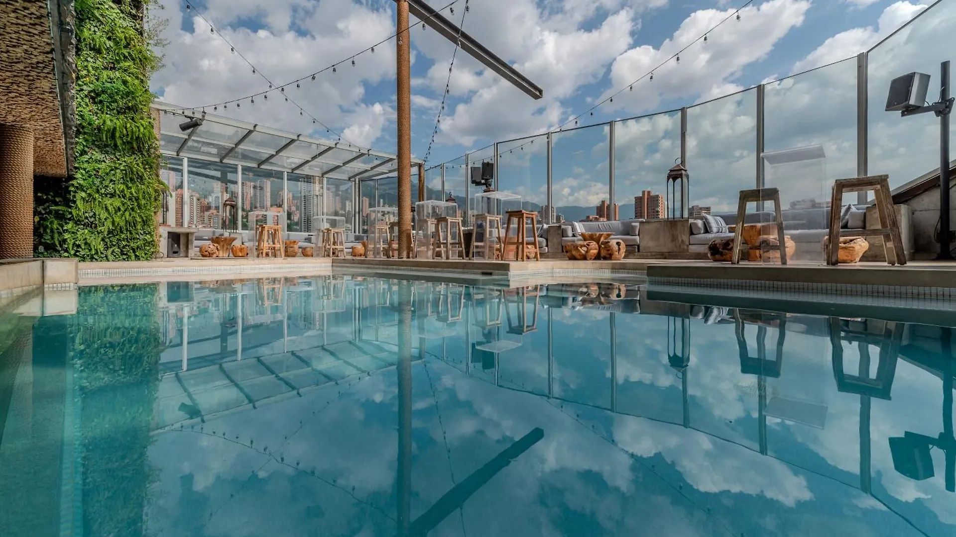 The Charlee Hotel Medellín